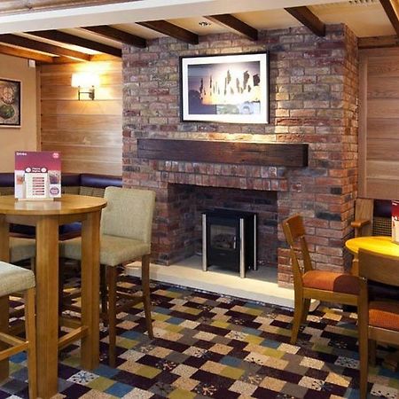 Premier Inn Glastonbury Exterior foto