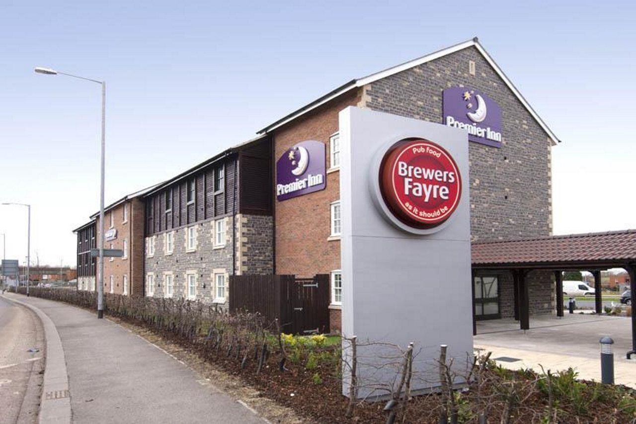 Premier Inn Glastonbury Exterior foto